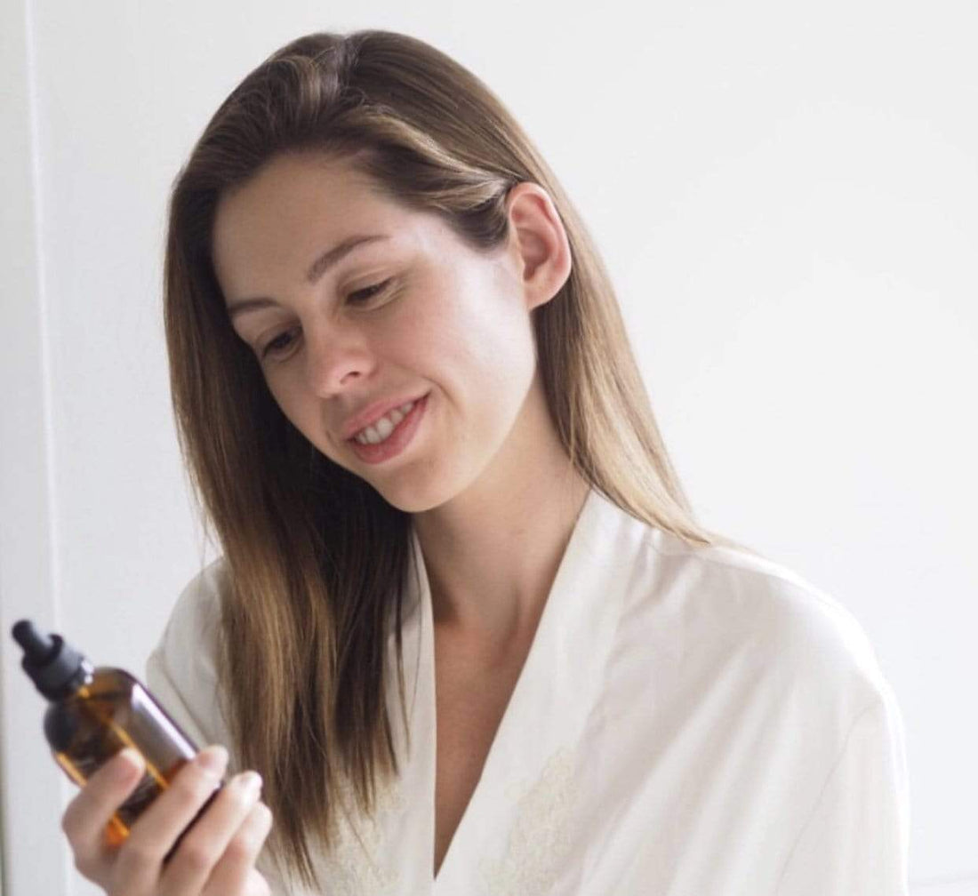 How I Healed My Hormonal Acne & Now Go Makeup Free - Vayda Organics